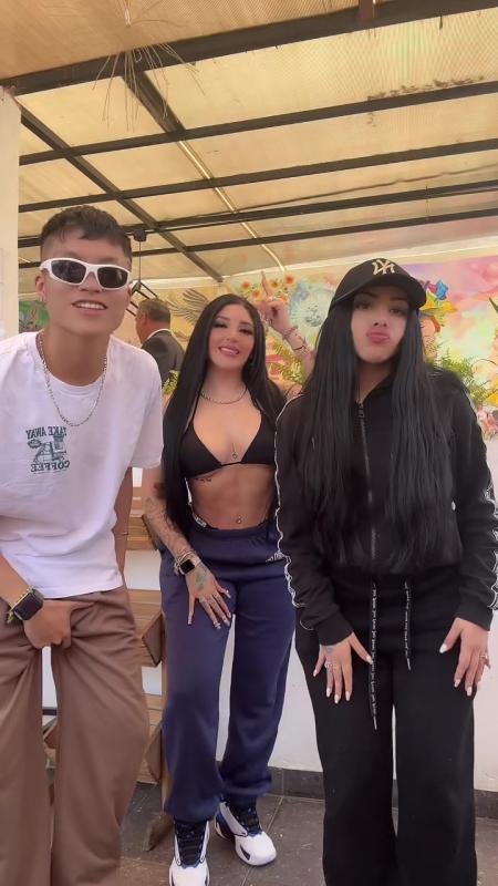 TikTok video by @labellakath using the sound Y Yo Me Le Pego