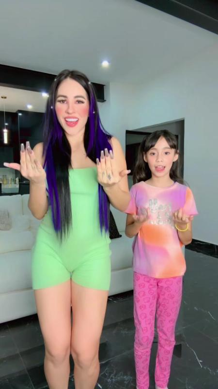 TikTok video by @karla.bustillos using the sound Y Yo Me Le Pego