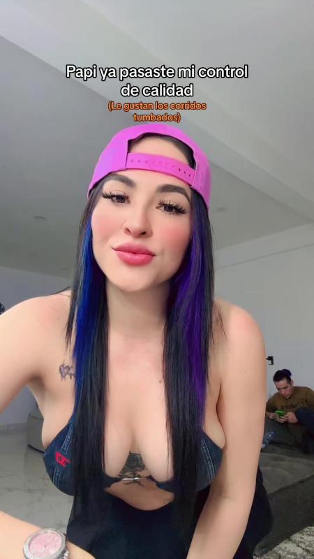 TikTok video by @karla.bustillos using the sound Una Foto Remix - Emilia