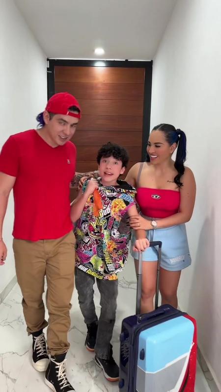 TikTok video by @karla.bustillos using the sound Una Foto Remix - Emilia